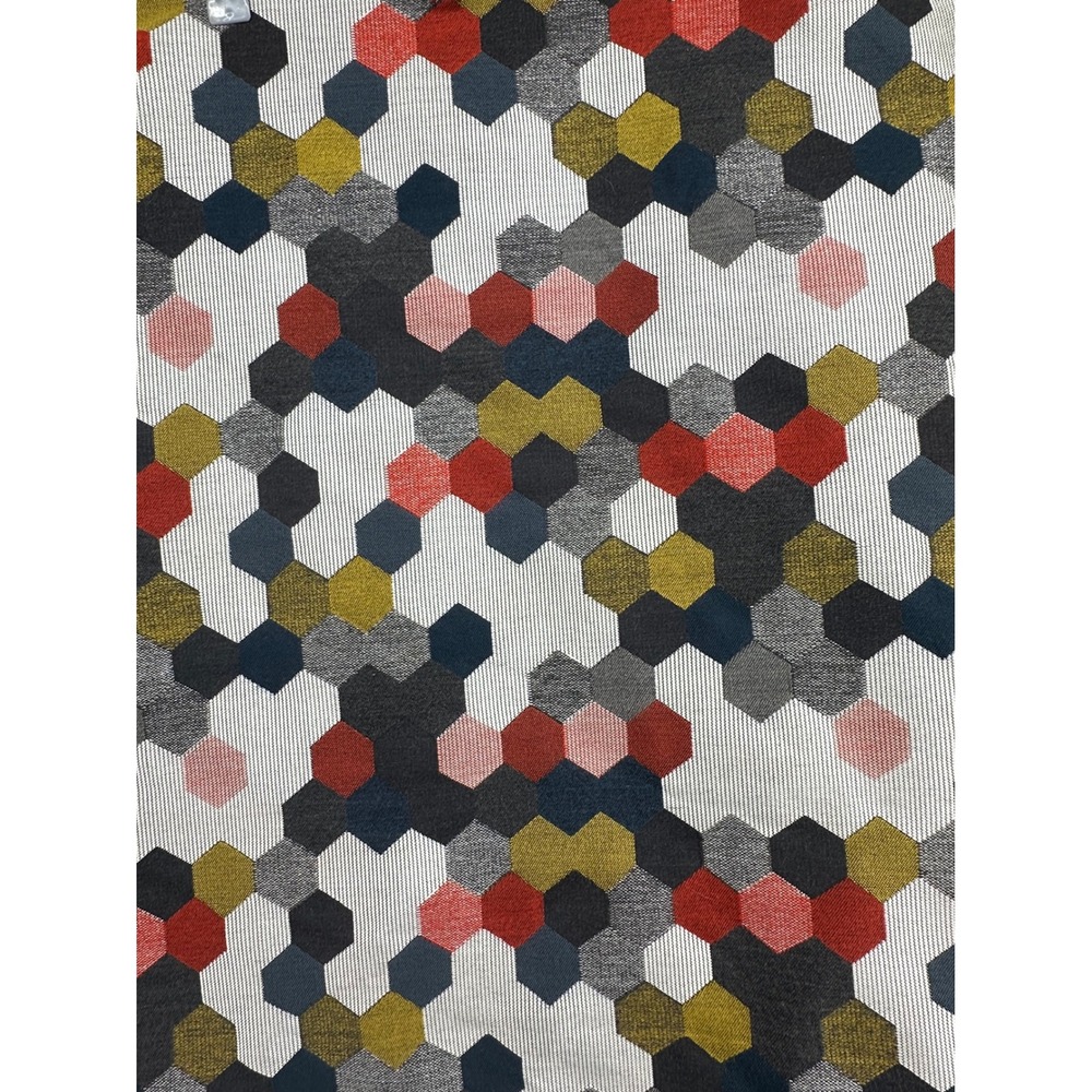 Carnegie Fabrics – Maxwell Street (Color 10) 1+ yard Hexagon‎